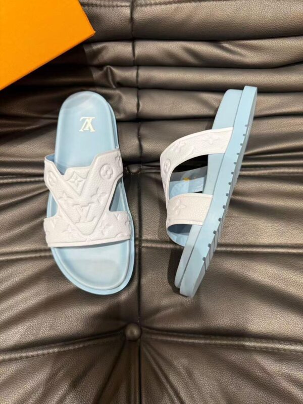 Louis Monogram Luxe Slides - Image 20