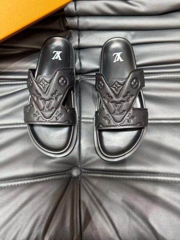 Louis Monogram Luxe Slides - Image 25