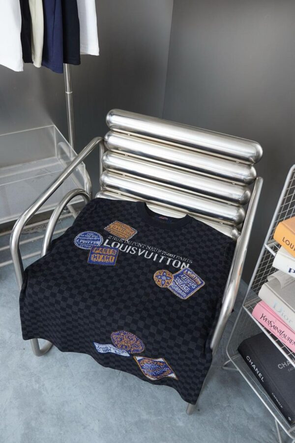 Damier Signature Crewneck - Image 5