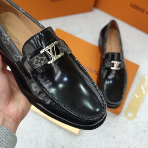 PATENT LEATHER LOAFER MONOGRAM STRAP - Image 9