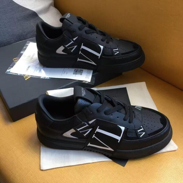 VL BLACK SNEAKER