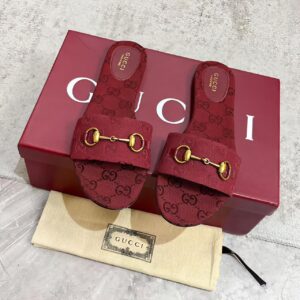 MONOGRAM CANVAS SLIDES