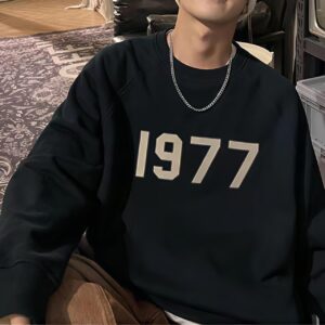 1977 SWEATSHIRT