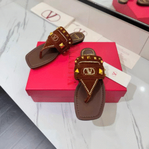 VELVET STUDDED SLIPPER