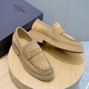ROCKSTUD LOAFERS