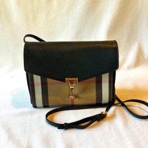 MACKEN CROSS BODDY BAG