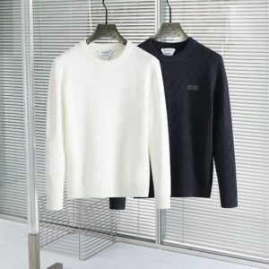 DIAMOND PATTERN PULLOVER