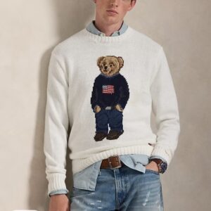 WHITE CHEST FLAG PULLOVER