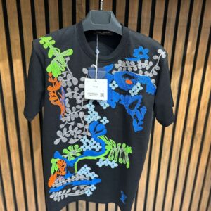 FLOWER EMBROIDERED TEE