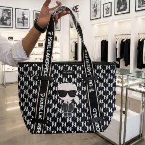 CLASSIC LOGO TOTE
