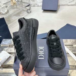 MIDNIGHT LUX SNEAKER