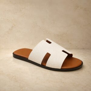 HIM CREST SLIPPER
